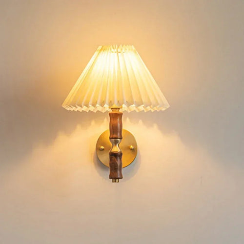 applique murale nordique led avec abat-jour en tissu et bois - vue 5 sur 7