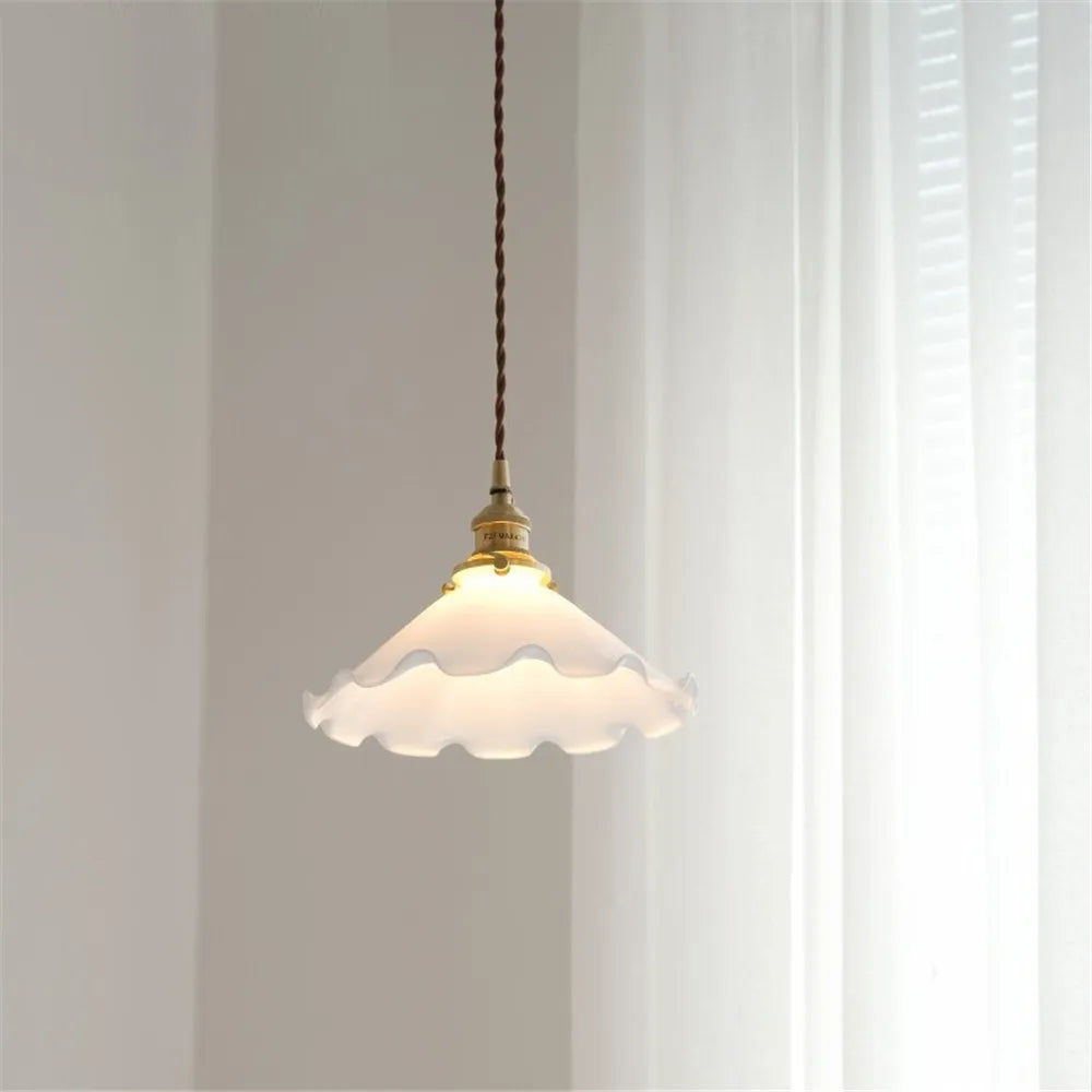 suspension vintage en laiton et verre pour décoration intérieure - vue 3 sur 6