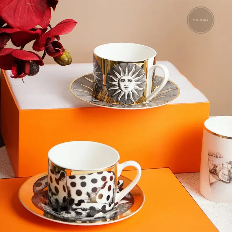 Tasse à café porcelaine motif animal doré décoratif
