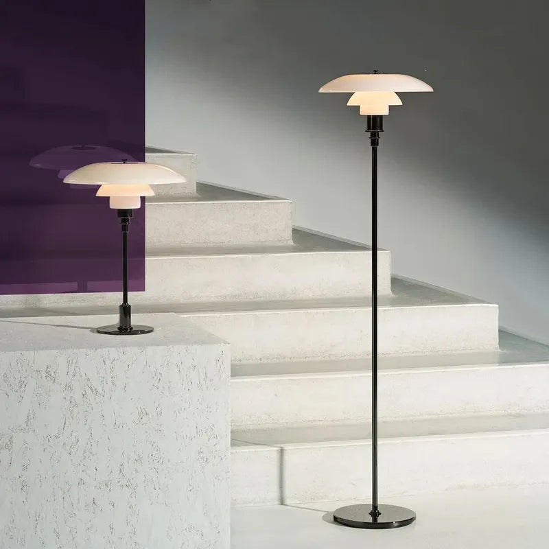 Post-moderne lampadaire de chevet design lampadaire en verre pour salon chambre étude décor minimaliste lampe LED sur pied
