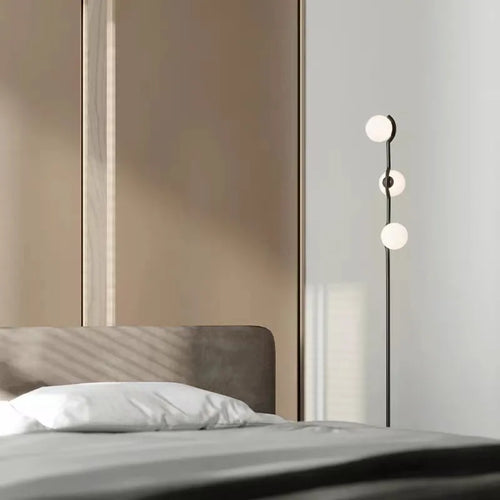 lampadaire post-moderne design nordique à trois têtes en verre blanc - vue 3 sur 10
