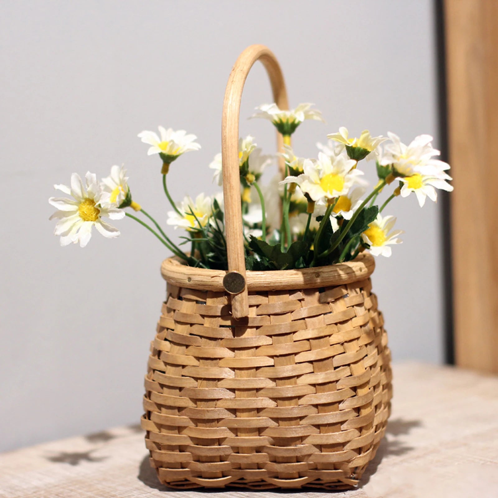 panier à main vintage en bois à fleurs pour rangement décoratif