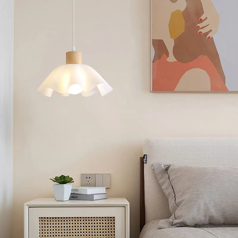 lustre suspendu en bois pour décoration moderne et ambiance chaleureuse - vue 4 sur 9