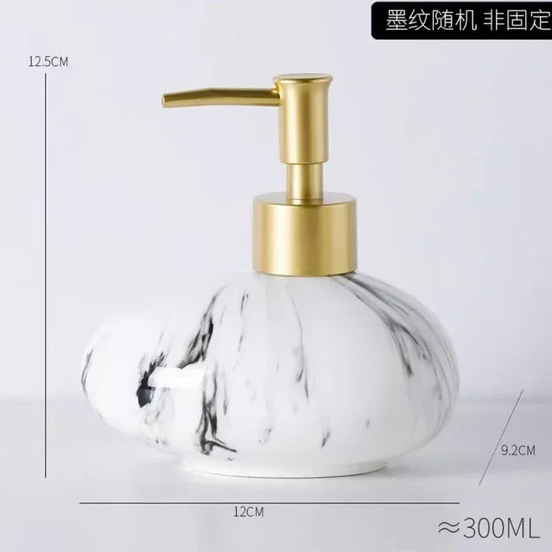 bouteilles de rangement pour gel douche shampoing et désinfectant