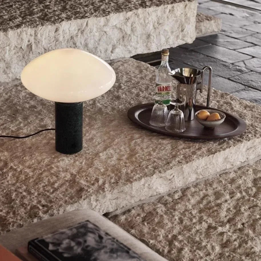 lampe à poser en marbre avec boule de verre design danois - vue 6 sur 8