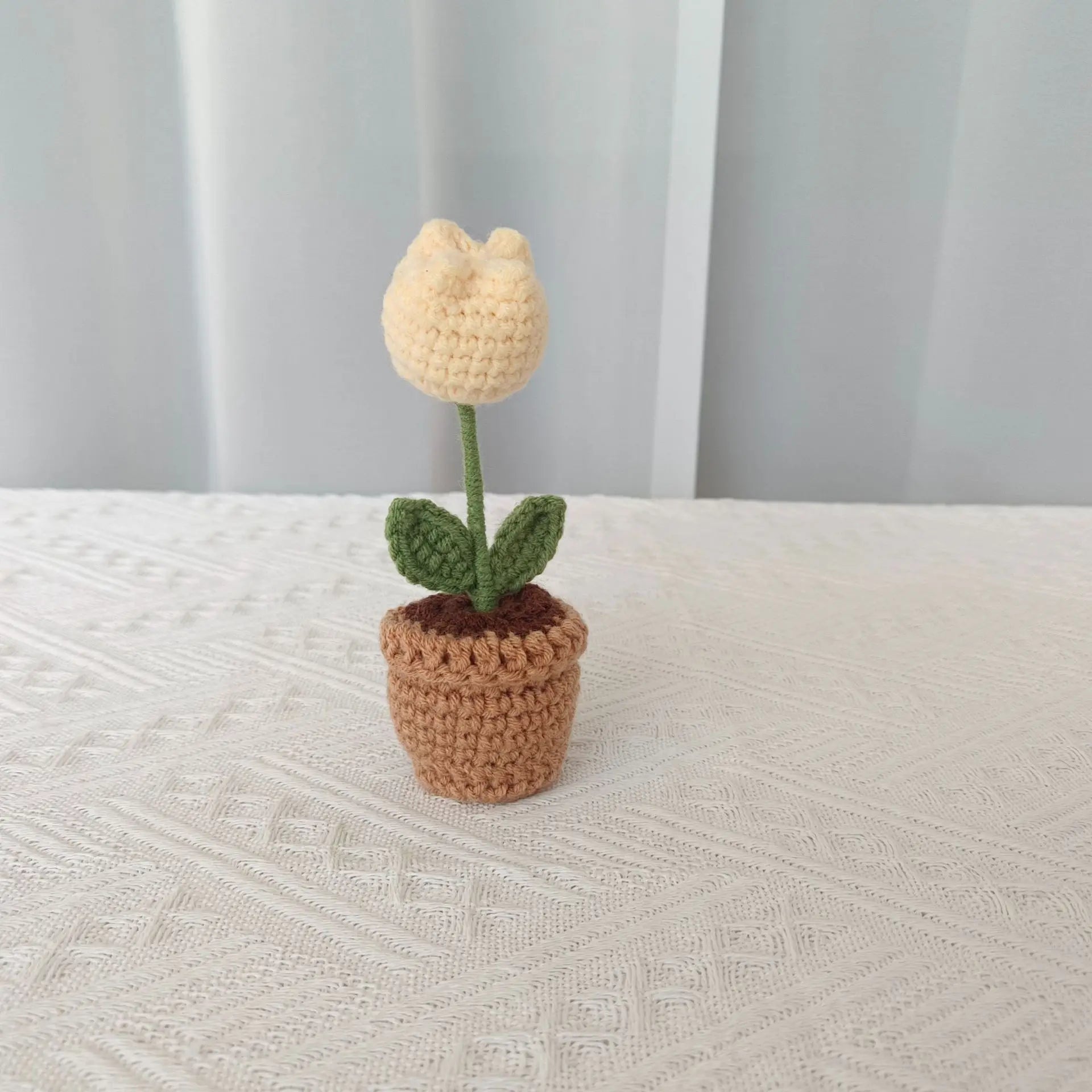 plante en pot tricotée à la main pour cadeau décoratif de saint valentin - vue 13 sur 19