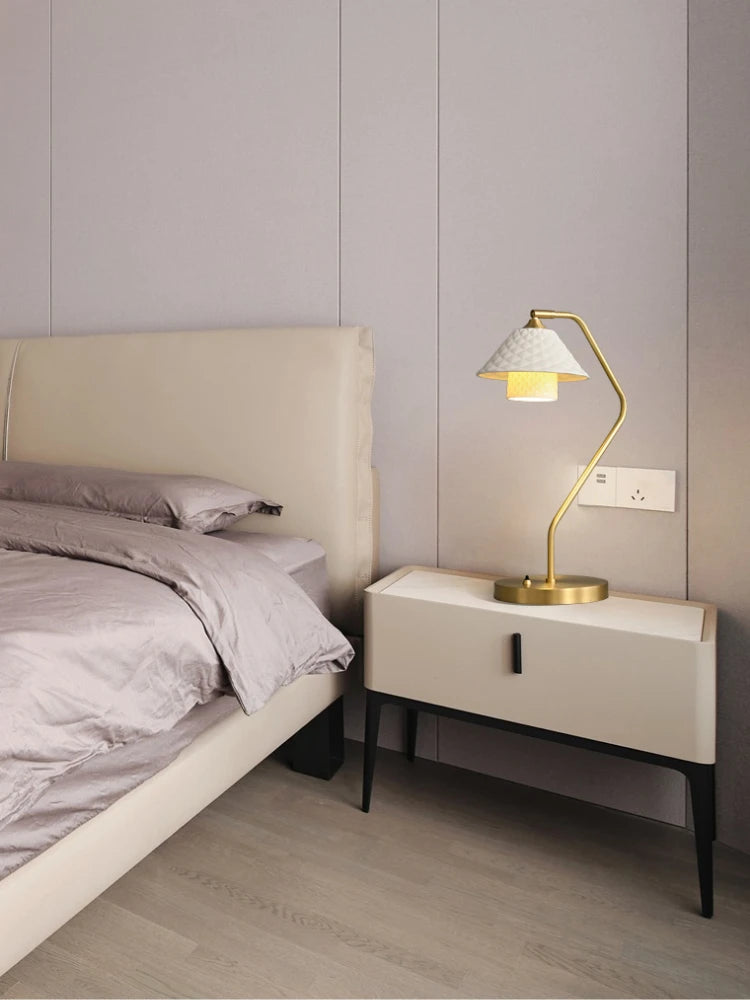lampe de bureau en céramique et cuivre design moderne angle réglable - vue 3 sur 12