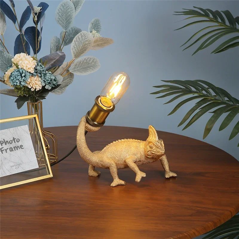 lampe de bureau moderne lézard résine éclairage décoratif pour enfants - vue 4 sur 8