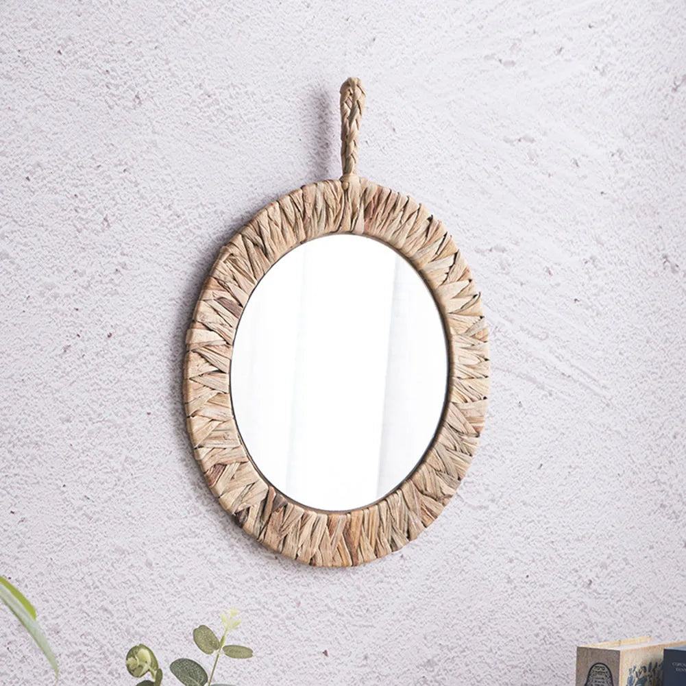miroir rond en rotin style vintage pour décoration intérieure