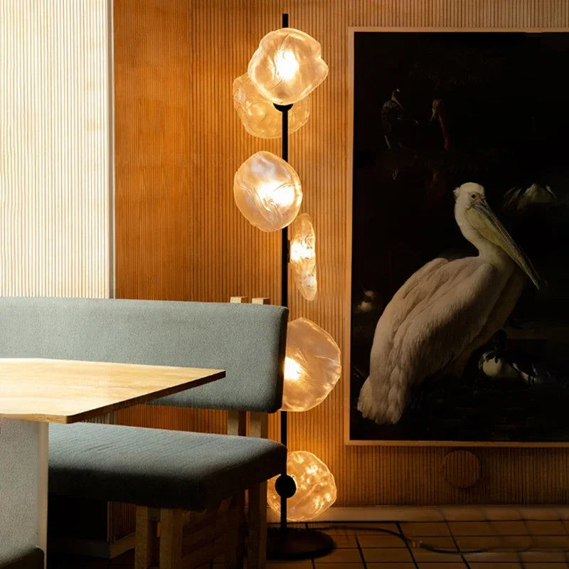 lampadaire en verre design nordique pour intérieur moderne - vue 2 sur 14