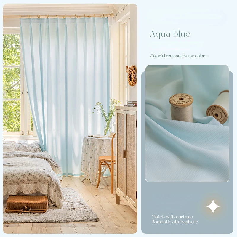 Rideau minimaliste translucide isolant pour salon ou chambre
