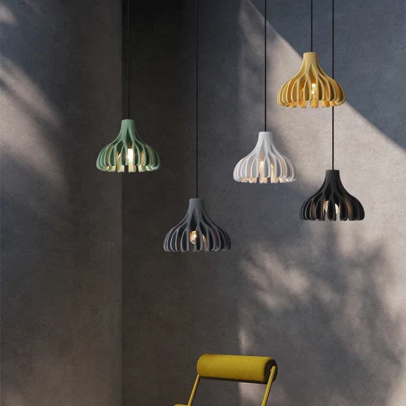 suspension design en résine pour restaurant et bar - vue 3 sur 11