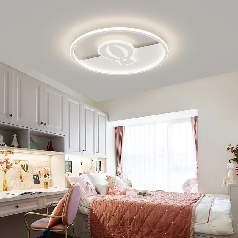 plafonnier rond scandinave motif avion et nuage pour enfants