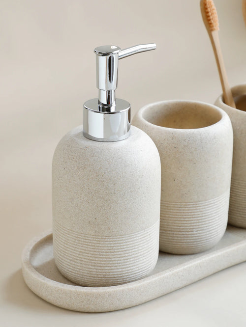 ensemble daccessoires de salle de bain cinq pièces moderne et élégant - vue 6 sur 8