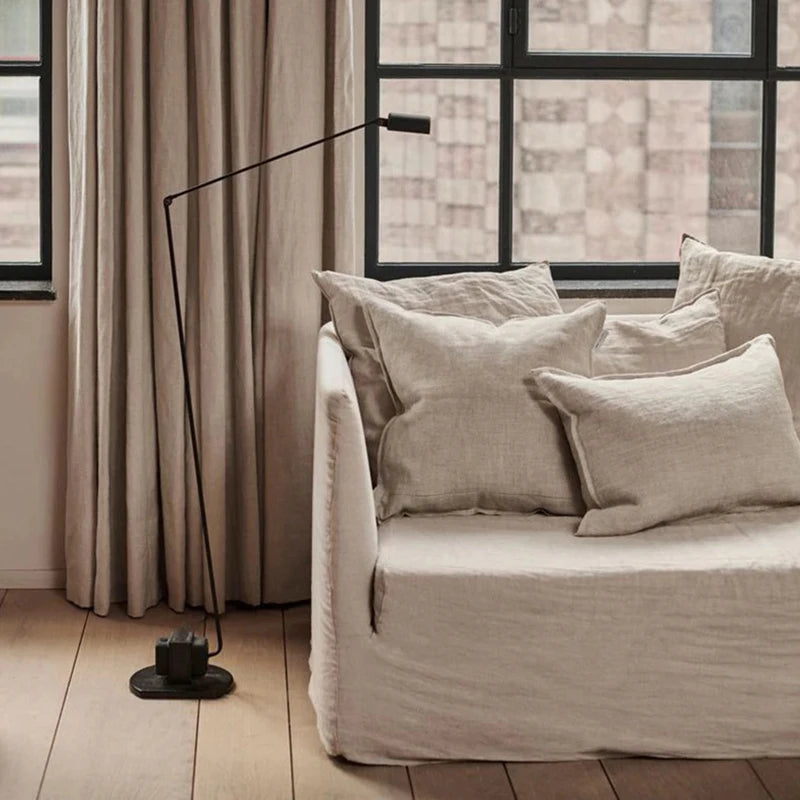 lampadaire led minimaliste long bras métal prise adaptée
