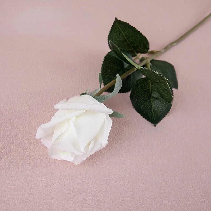 branche de roses en latex touché réaliste décoration pour bar et restaurant