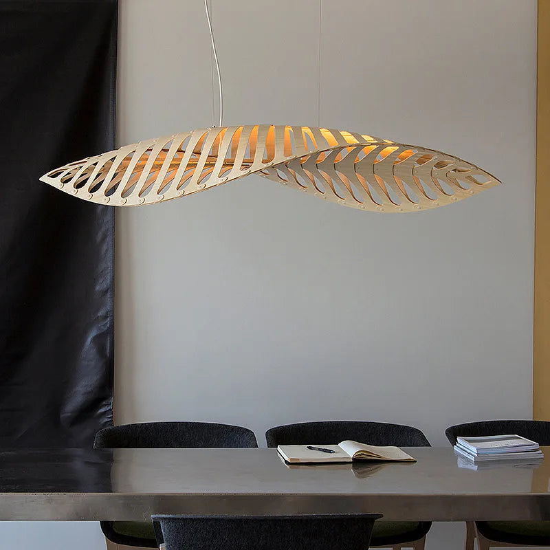 Lustre design en bois à chevrons d'art moderne