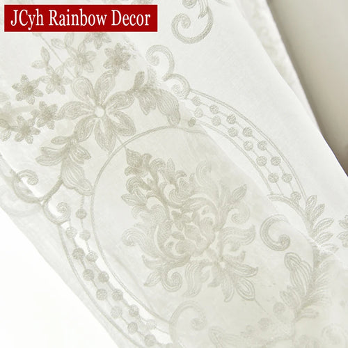 Voilage en tulle brodé motifs géométriques pour salon - vue 6 sur 7