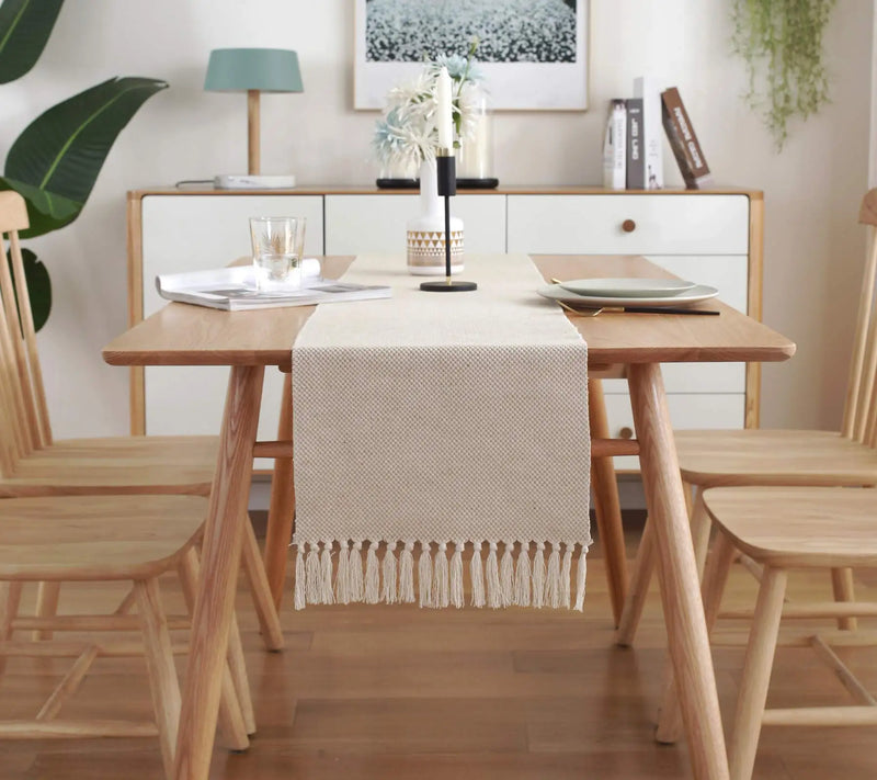 Chemin de table en lin brodé rustique beige