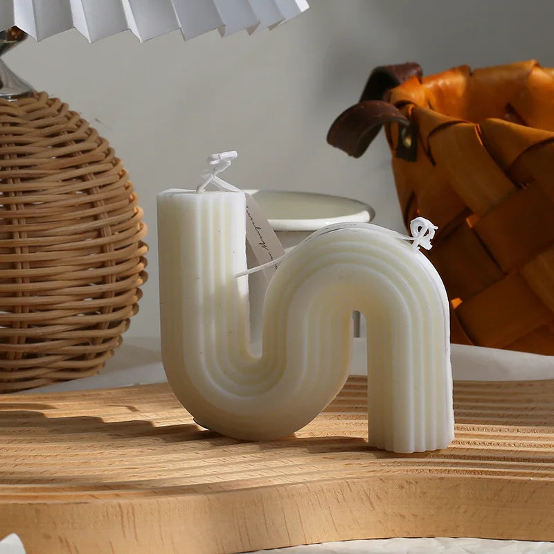 bougies parfumées géométriques pour décoration et cadeaux divers - vue 7 sur 8