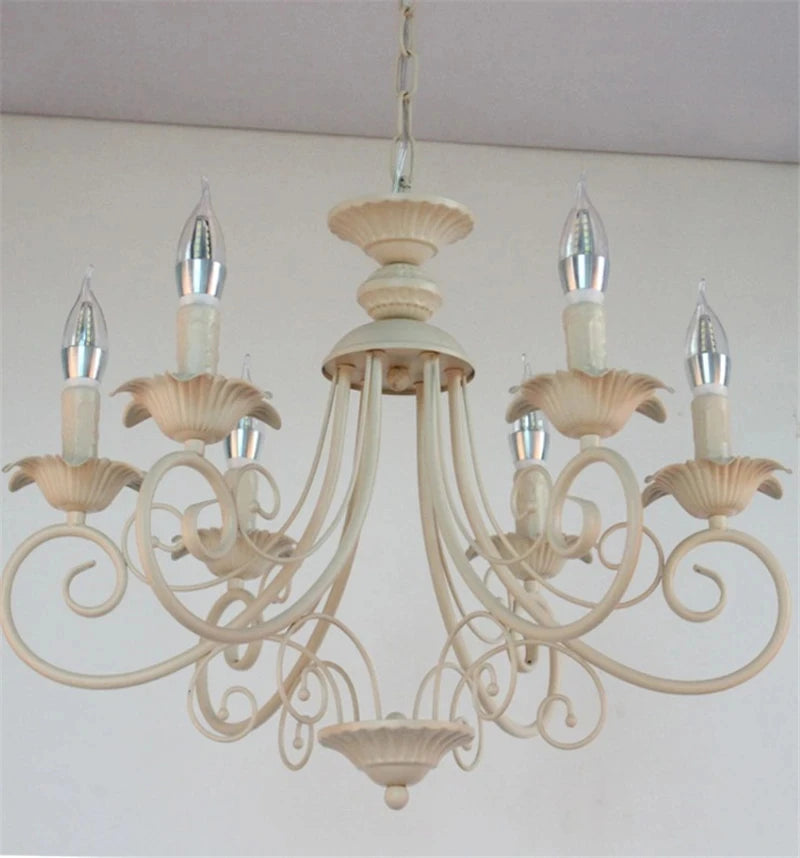 lustre classique en fer forgé vintage pour décoration intérieure