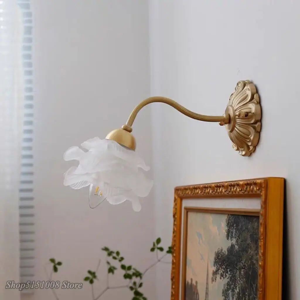 lustre rétro en laiton style français forme de fleur - vue 2 sur 11