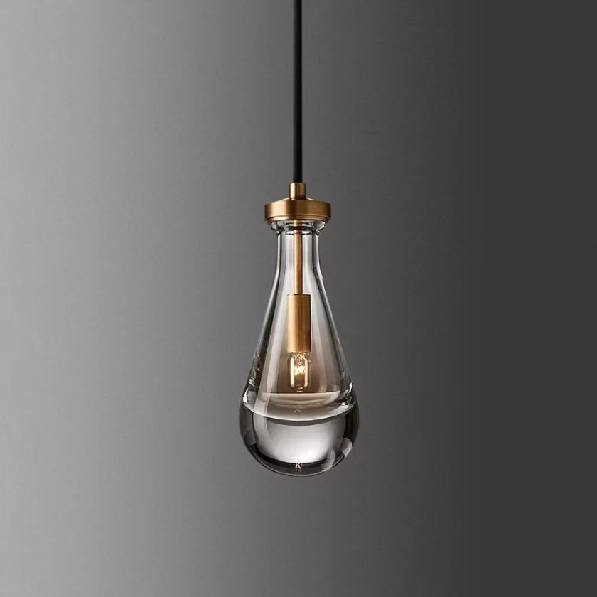 Suspension modernes en verre avec gouttelettes d'eau