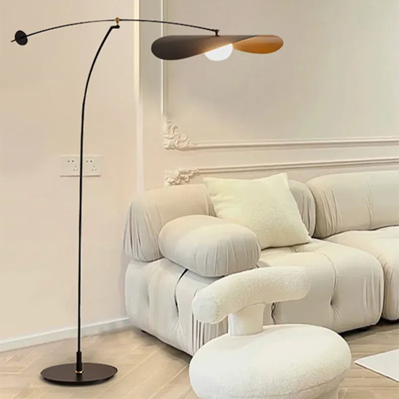 Lampadaire LED créatif et réglable au design nordique moderne