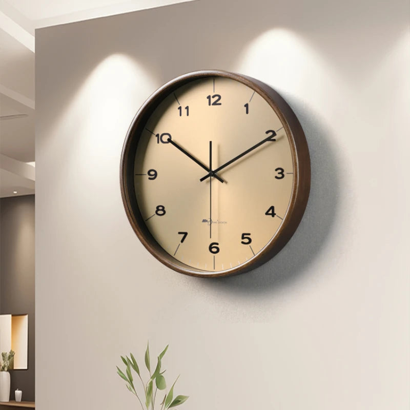 horloge murale moderne en bois massif pour décoration intérieure - vue 3 sur 12