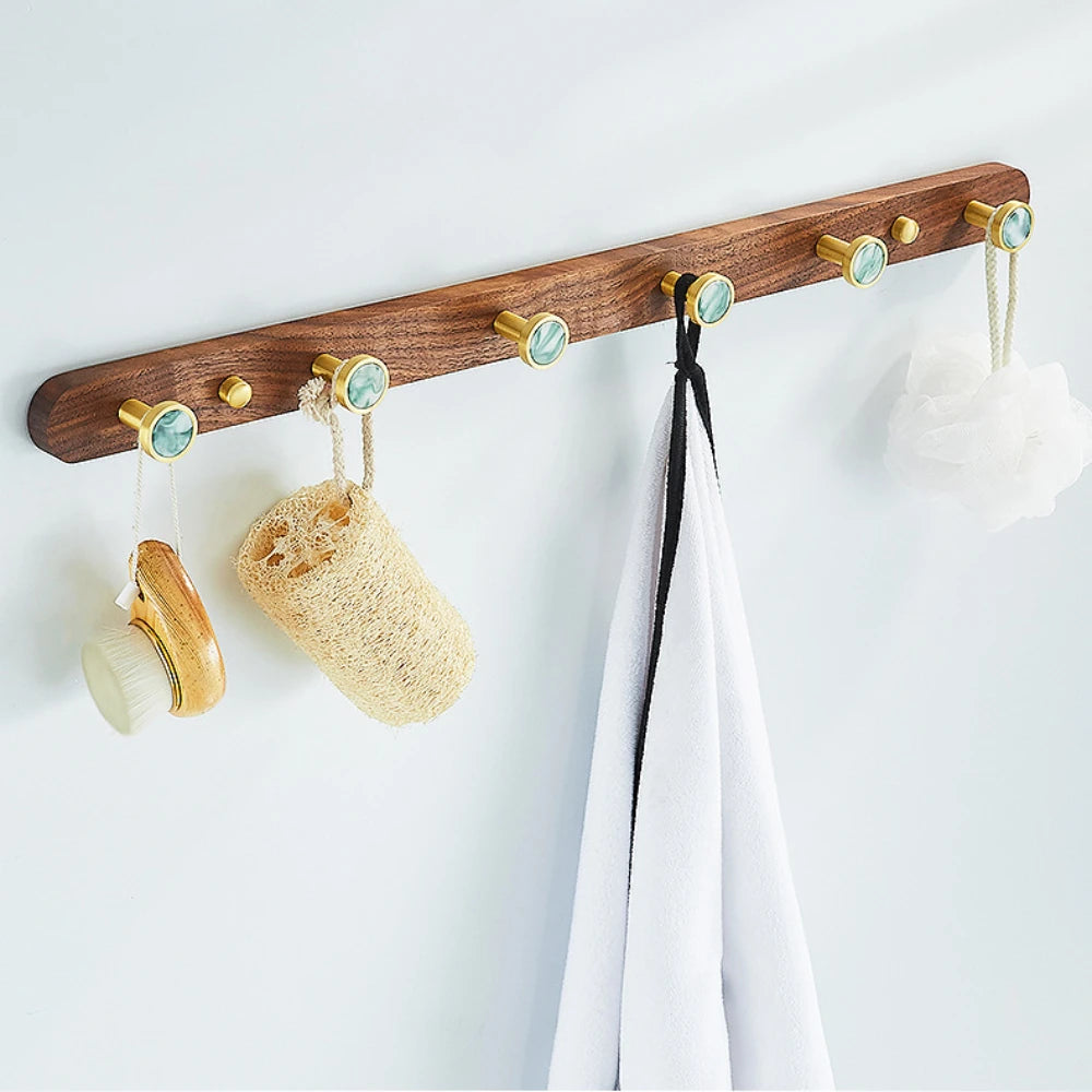 crochet créatif en bois de noyer pour organisation murale - vue 2 sur 26