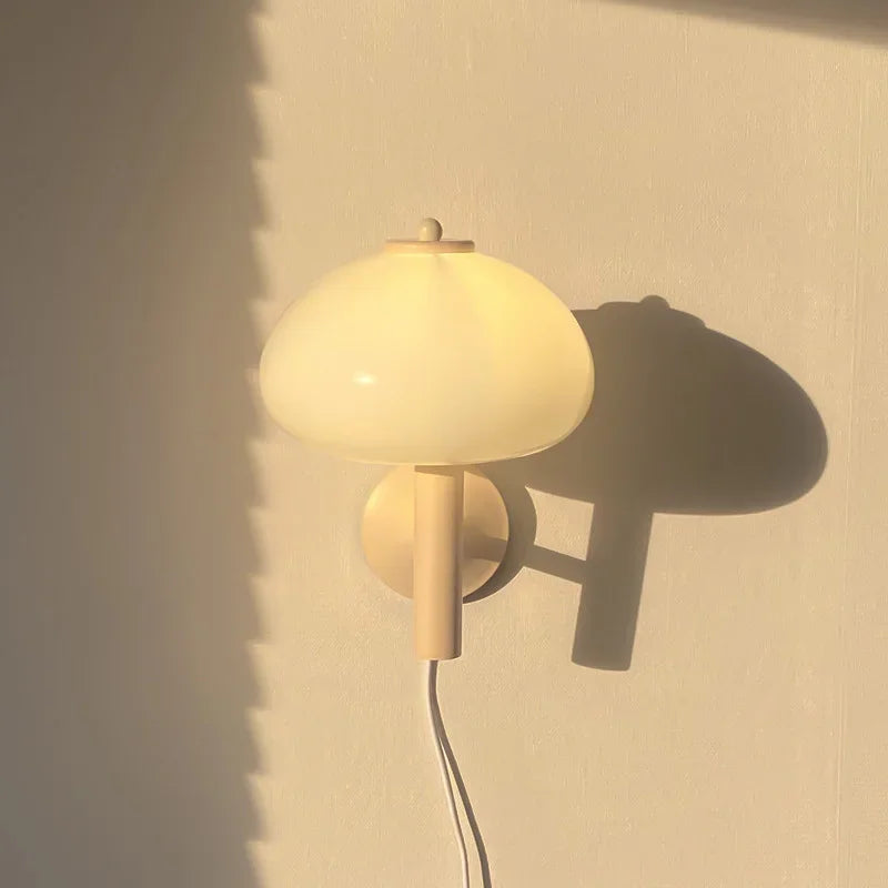 Avec interrupteur Bauhaus applique moderne blanc verre champignon applique murale LED lumière pour chambre salon Loft chambre décor