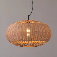 suspension en rotin tissé style wabi sabi pour décoration intérieure