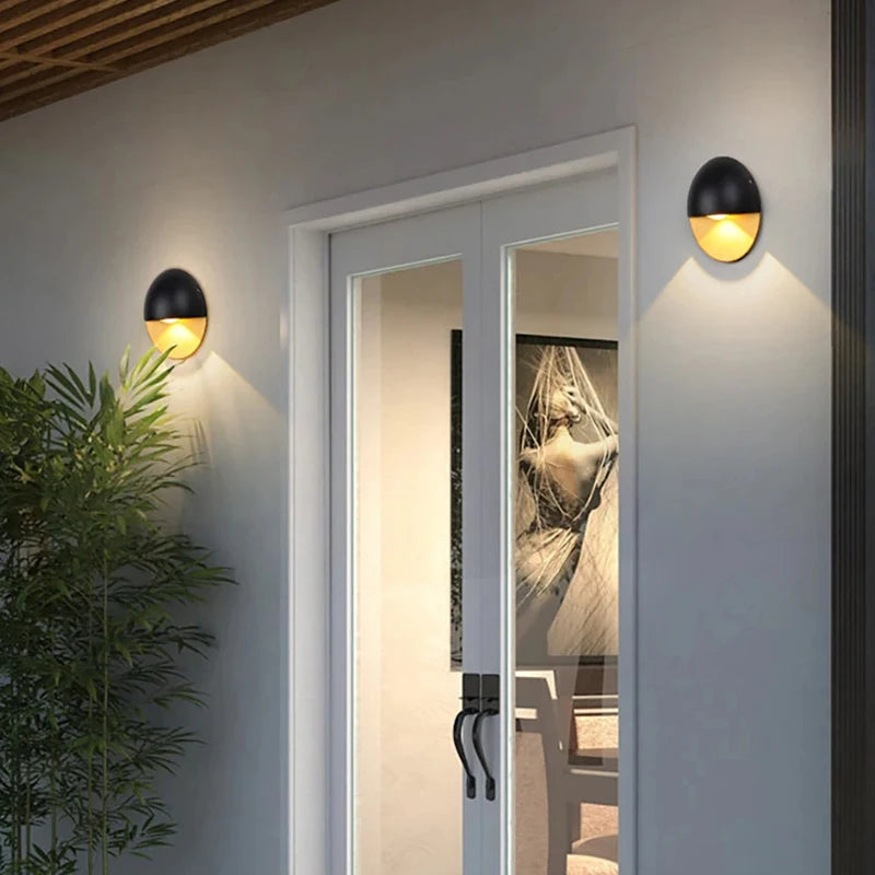 Applique murale LED dorée minimaliste d'extérieur