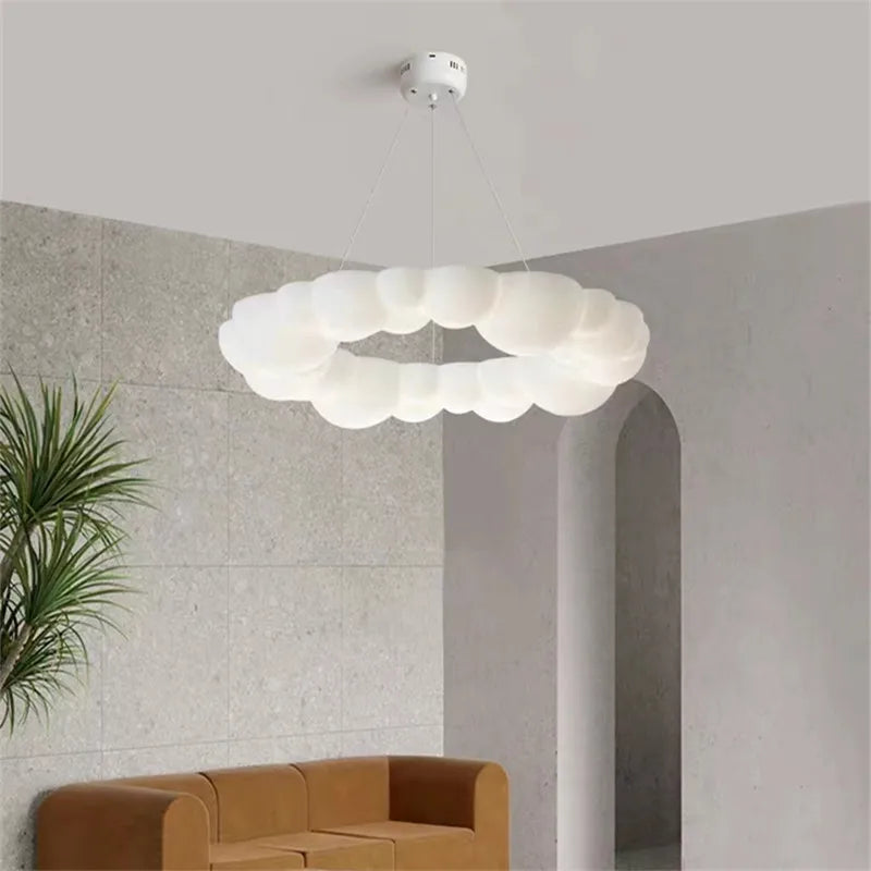 Plafonnier LED en forme de nuage au design nordique moderne