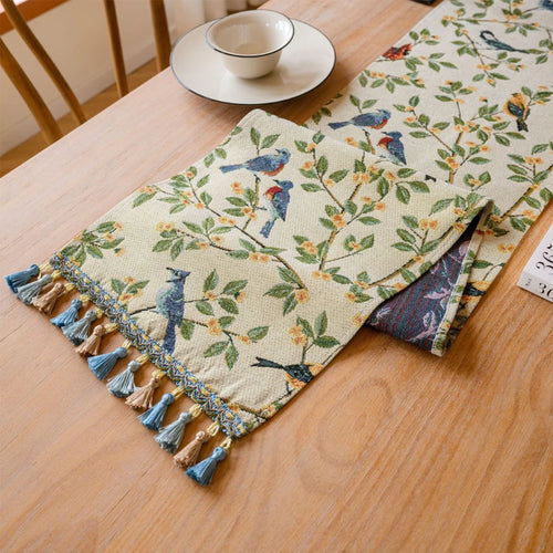 Chemin de table jacquard nordique motif animal pompons