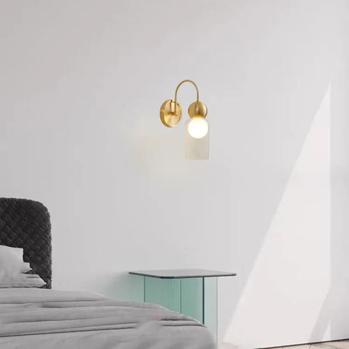 applique murale en verre et laiton moderne pour intérieur élégant - vue 3 sur 10