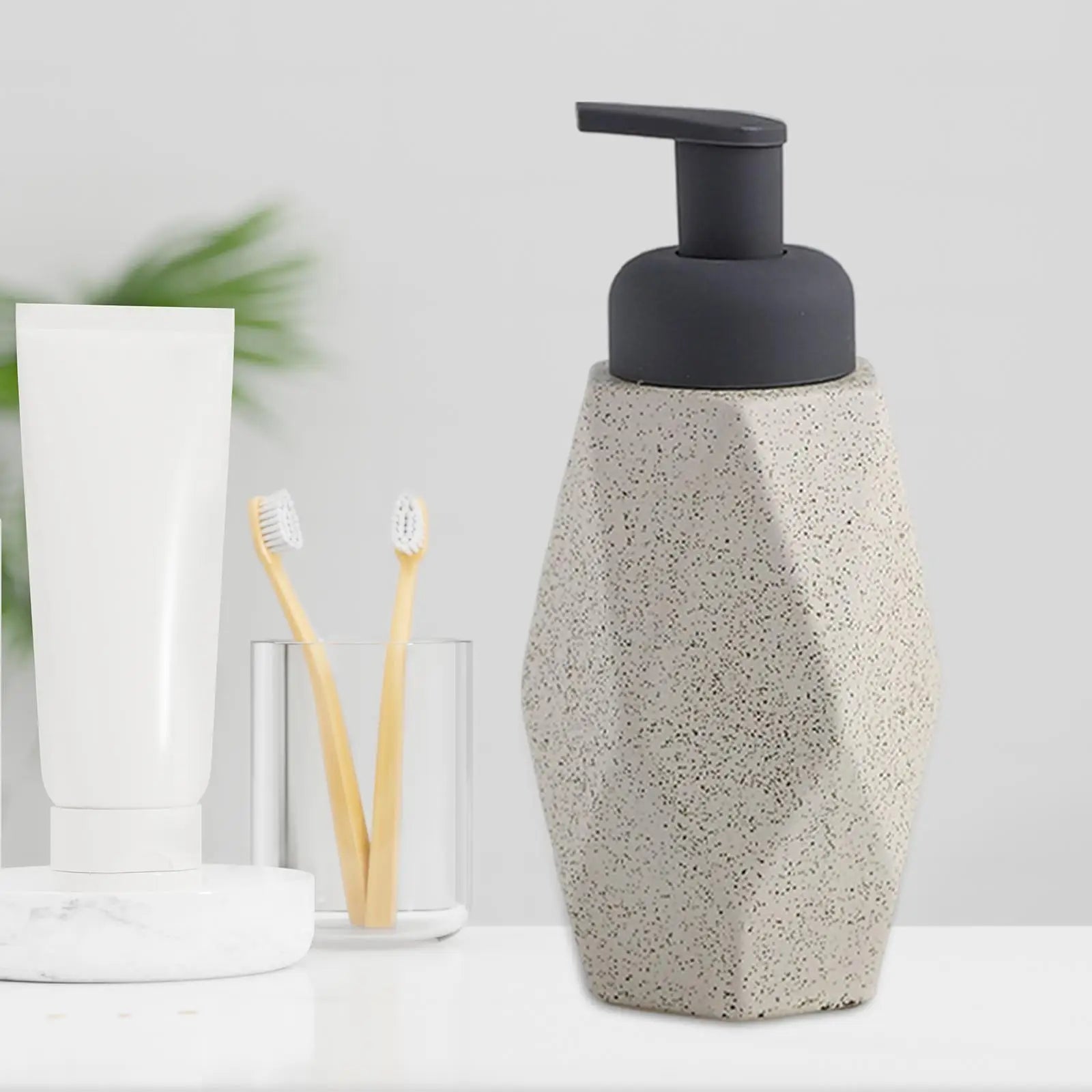 distributeur de savon liquide en céramique réutilisable pour salle de bain - vue 8 sur 12