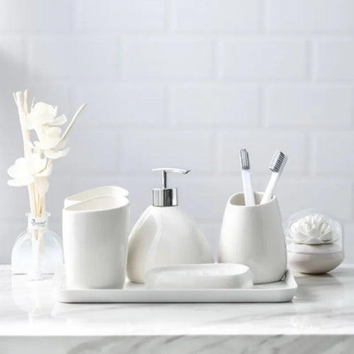 accessoires en céramique pour salle de bain complets et élégants