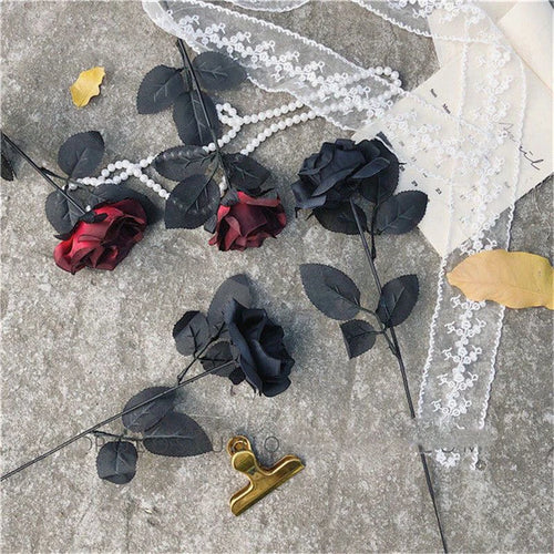 fleurs artificielles gothiques pour décoration dHalloween et maison punk - vue 5 sur 8