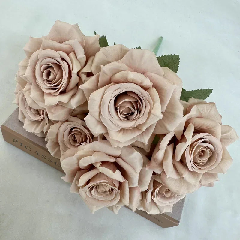 bouquet de roses artificielles en soie pour décoration festive - vue 11 sur 15