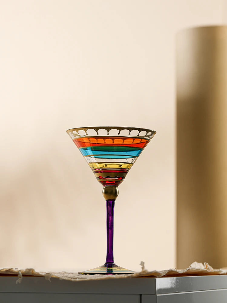 Verres a vin nordiques design creatif pour bar - vue 4 sur 7