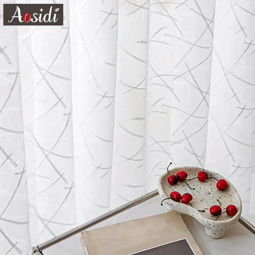 Voilage tulle brodé motifs géométriques rayés salon chambre