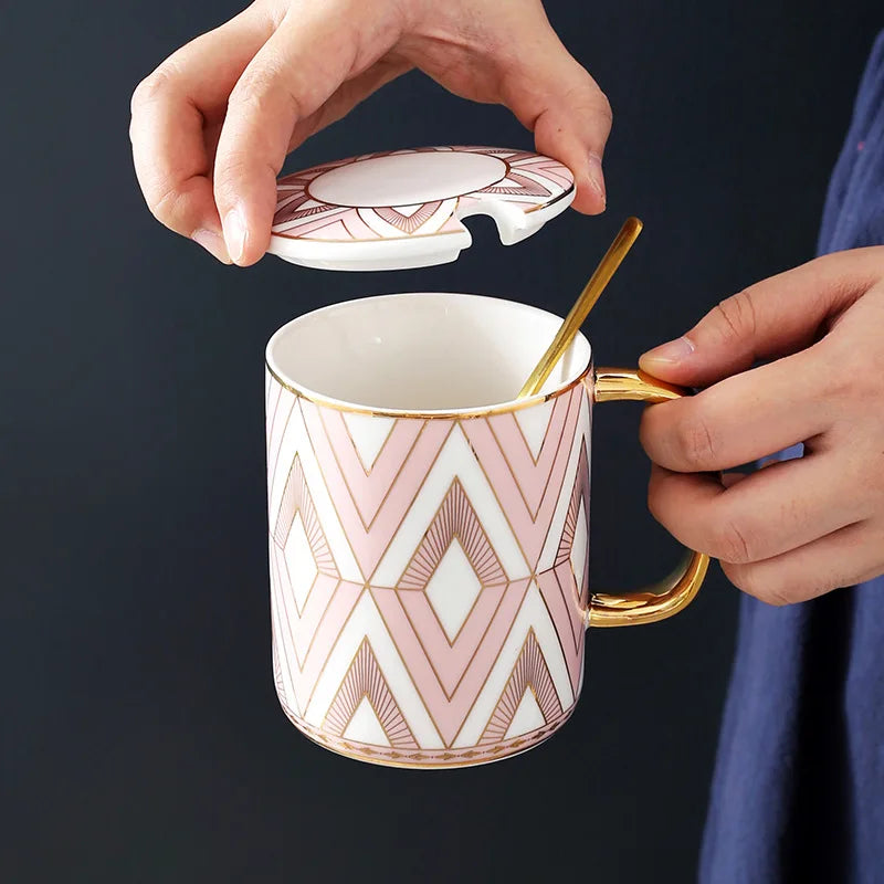 Tasse ceramique style britannique couvercle cuillere bord elegant - vue 5 sur 7