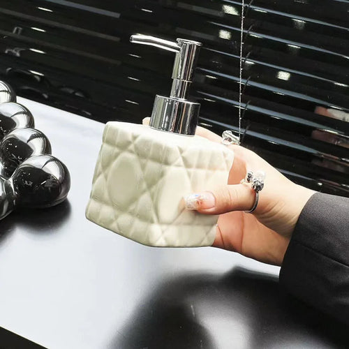 distributeur de shampoing luxe rechargeable pour salle de bain - vue 5 sur 6