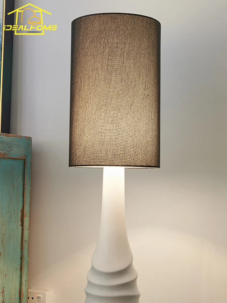 Lampadaire minimaliste styliste céramique d'angle