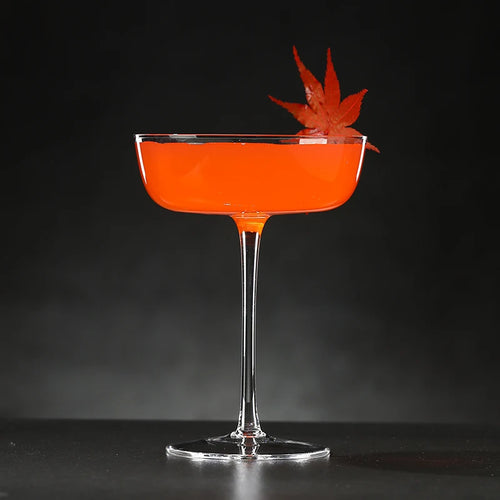Verres à cocktail champagne martini vin à pied