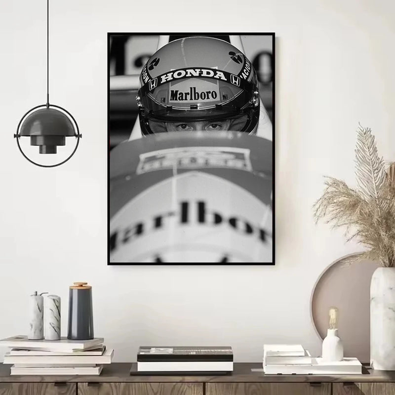 affiche vintage de voitures de sport en noir et blanc
