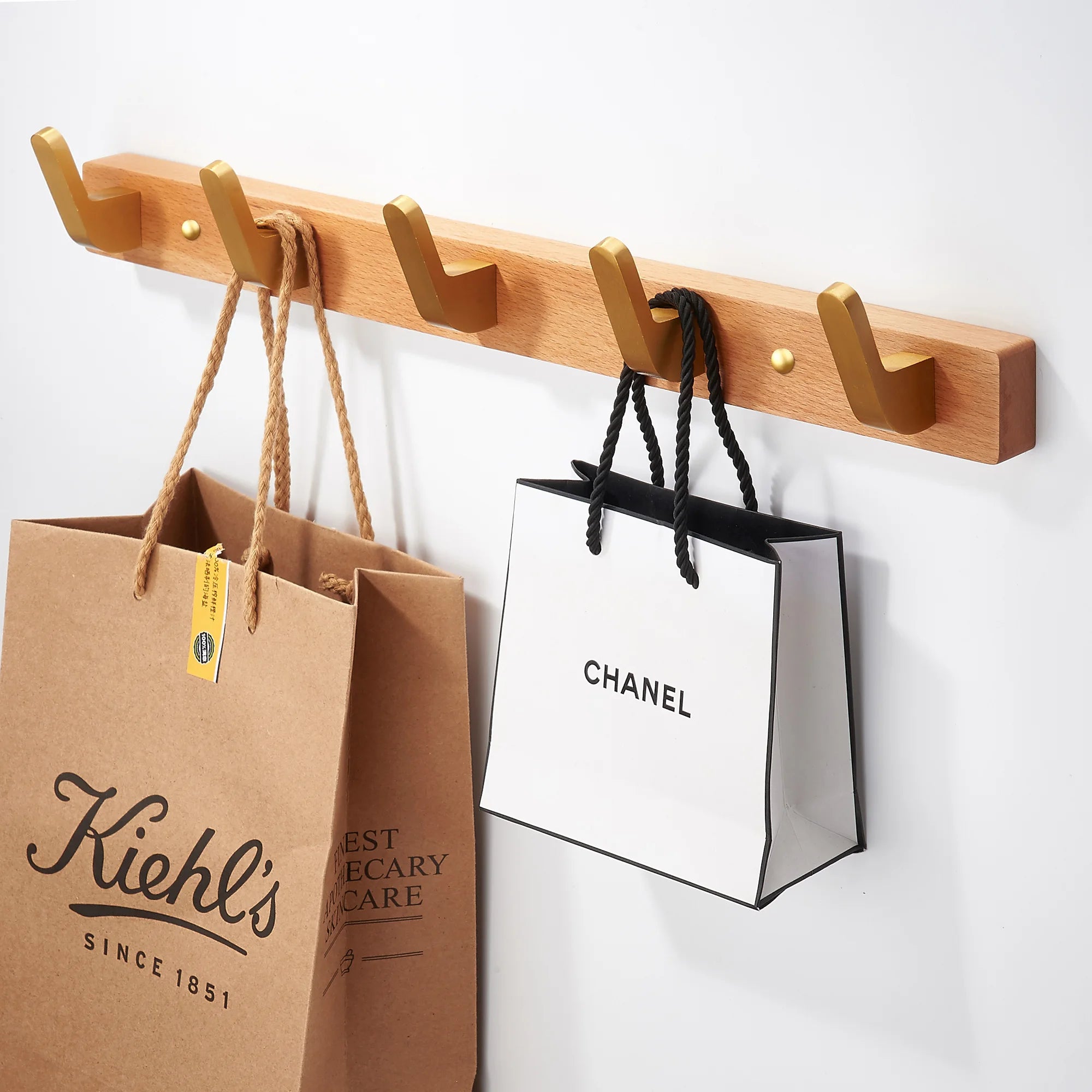 crochet mural en bois pour rangement et décoration intérieure - vue 7 sur 12