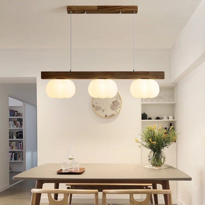 Lustre en bois naturel avec forme coton