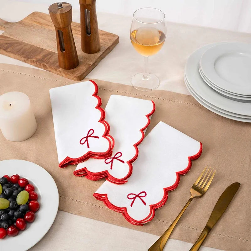 Serviette de table style vintage brodée bordure dentelle